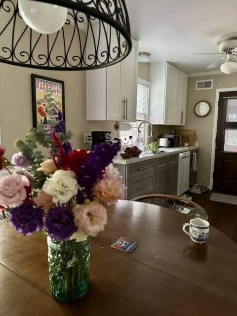 Nashville Elegance Enjoy Southern Comfort In Style 外观 照片